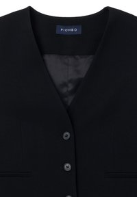 Gilet nero con scollatura a V, dotato di quattro bottoni coordinati e due tasche laterali. Tessuto liscio e design su misura. Etichetta del marchio visibile.