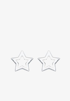 Sølvstjernede øreringe med hule omrids og et udsparret stjernedesign. Glat overflade, letvægts og minimalistisk i stil.