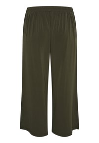 Lösa olivgröna byxor med vida ben, elastisk midja och sidofickor, uppställda på en vit bakgrund.