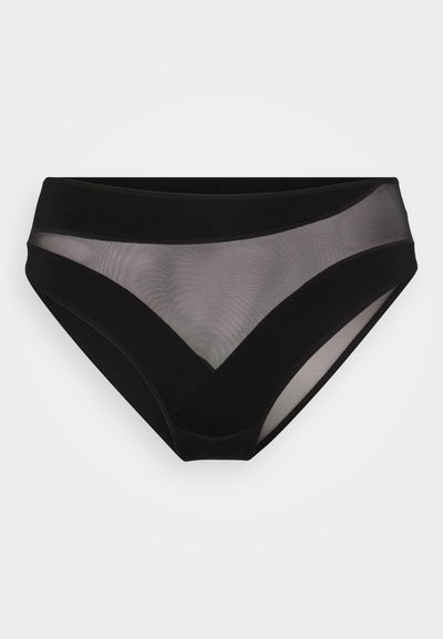 Zwarte bikinionderzijde met doorzichtige meshpanelen, een hoog aansluitend ontwerp en contrasterende ondoorzichtige accenten langs de randen en zijkanten.
