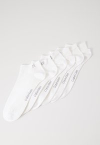 Unselected, white