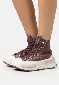 Converse Höga sneakers - cognac