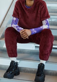 adidas Originals Träningsbyxor - bordeaux