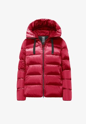 Giacca a vento rossa con cappuccio, dotata di zip frontale, dettagli neri e design trapuntato per l'isolamento. Materiale liscio e lucido.