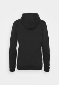 Sudadera negra con bolsillo frontal, capucha ajustable con cordón, mangas largas y puños y dobladillo acanalados. Textura de tela suave. Vista trasera.