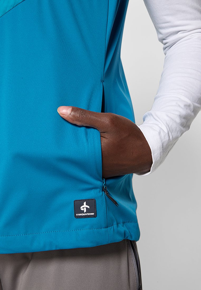 M STANCE VEST