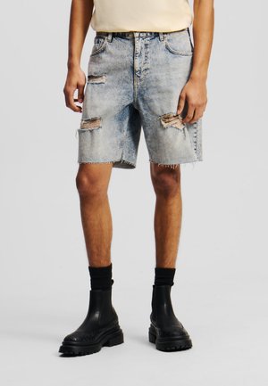 DISTRESSED RELAXED - Shorts di jeans - acid light blue destructe