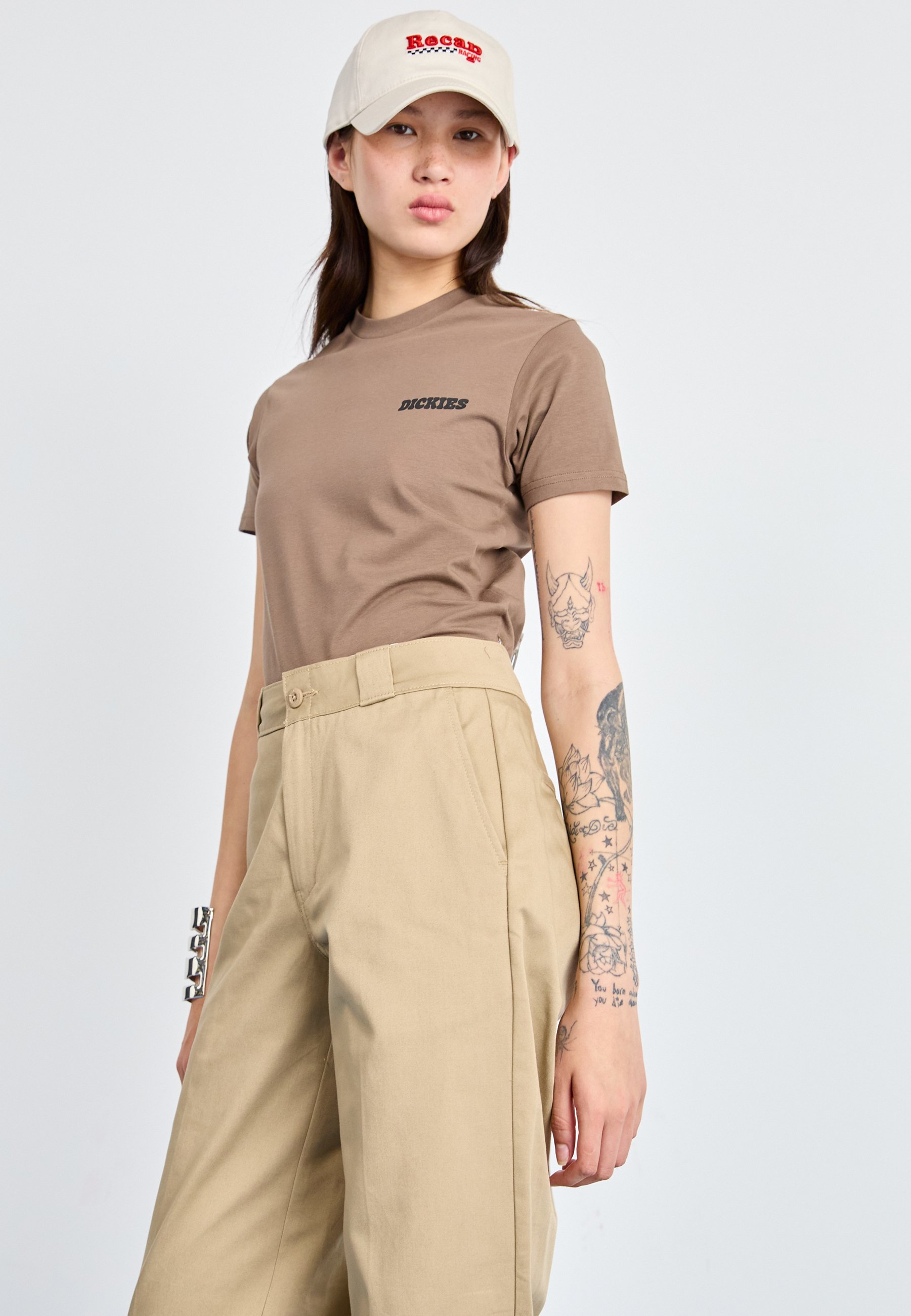 売れ筋商品|||ディッキーズ Tシャツ レディース トップス MEADOWS TEE - Print T-shirt - mushroom Dickies MEADOWS TEE - Print T-shirt - mushroom/brown - Zalando