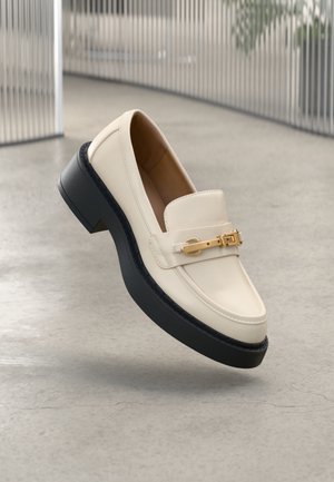 Slippers - off white