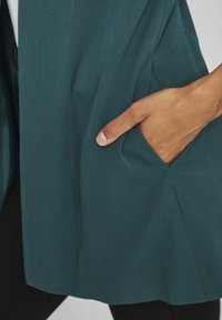 Thumbnail Image 6