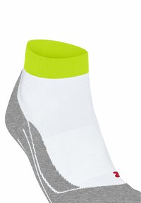 FALKE RU4 SHORT RUNNING MEDIUM CUSHIONING - Calcetines de deporte - white