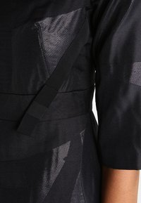 MAX&Co. Juhlamekko - black