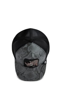 Schwarze Mesh-Basecap mit einem grauen, strukturierten Schlangenhautmuster, ausgestattet mit einem kleinen schwarzen Aufnäher mit einem Nashorn-Graphic.