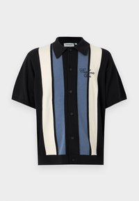 Μαύρο πουκάμισο κοντομάνικο με κουμπιά, με κρεμ και μπλε κάθετες ρίγες και κεντημένο το λογότυπο "Carhartt WIP" στο αριστερό στήθος.