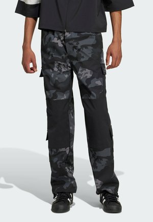 adidas Originals CAMOUFLAGE CARGO - Cargo trousers - black
