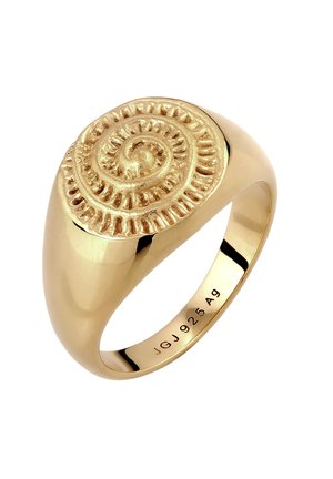Bague cachet en or avec un design en spirale texturé sur le dessus et un code gravé à l'intérieur de l'anneau, finition polie.