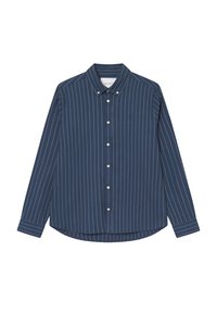 Tengerészkék gombos ing fehér függőleges csíkokkal, hegyes gallérral és hosszú ujjakkal. Lekerekített alsó rész és egy kis mellzseb jellemzi.