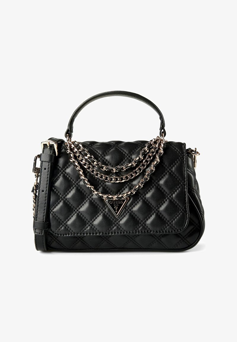 Sac à main noir en similicuir matelassé avec accents en chaîne et logo triangulaire. Présente une forme structurée avec une bandoulière amovible.