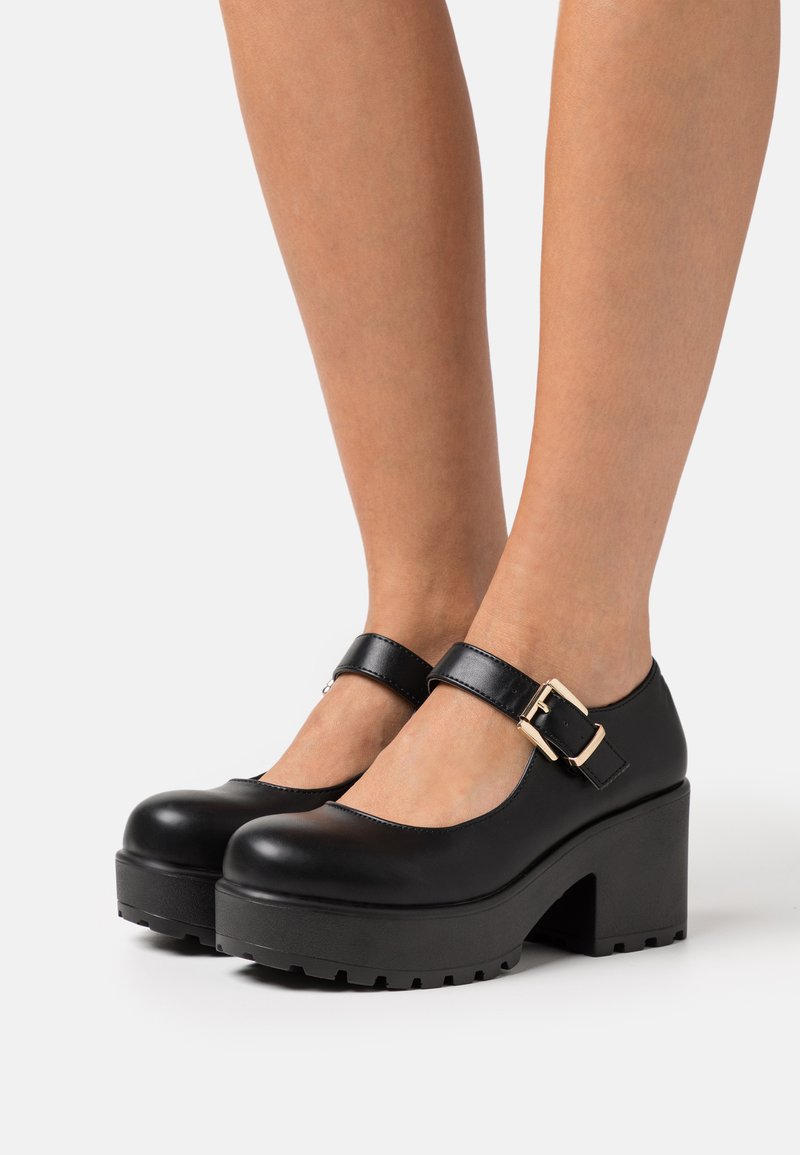 tira classic mary janes koi footwear