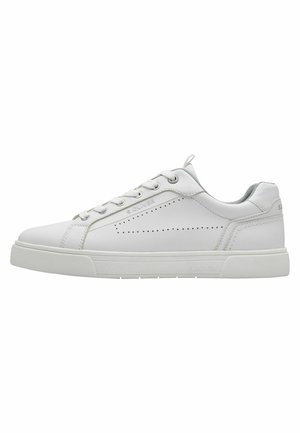 Trainers - white