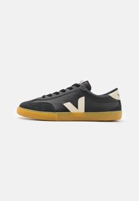 VOLLEY - Zapatillas - black