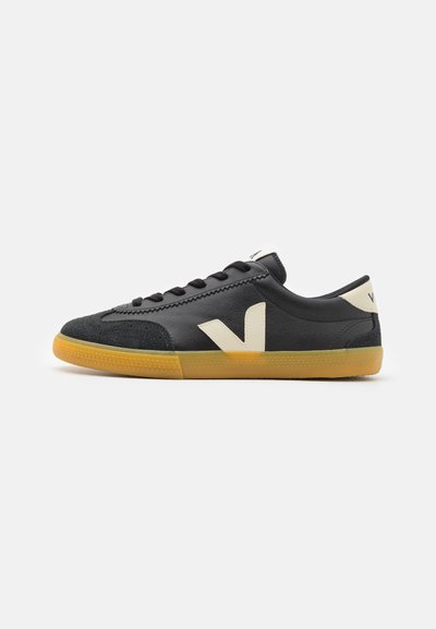 VOLLEY - Baskets basses - black