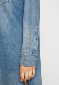 Diesel Farkkumekko - light-blue denim