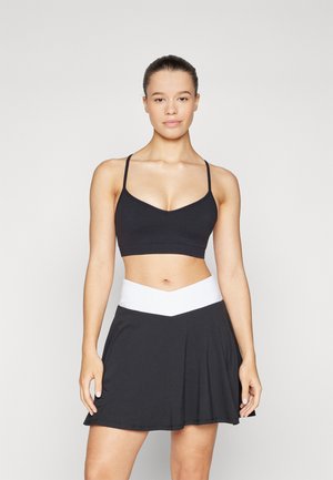 SLEEK SEAMLESS LOW IMPACT BRA - Light support sports bra - black