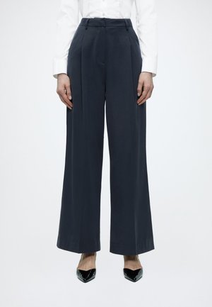 CORE ROSE CHINO PANT - Džínsy Carpenter - night