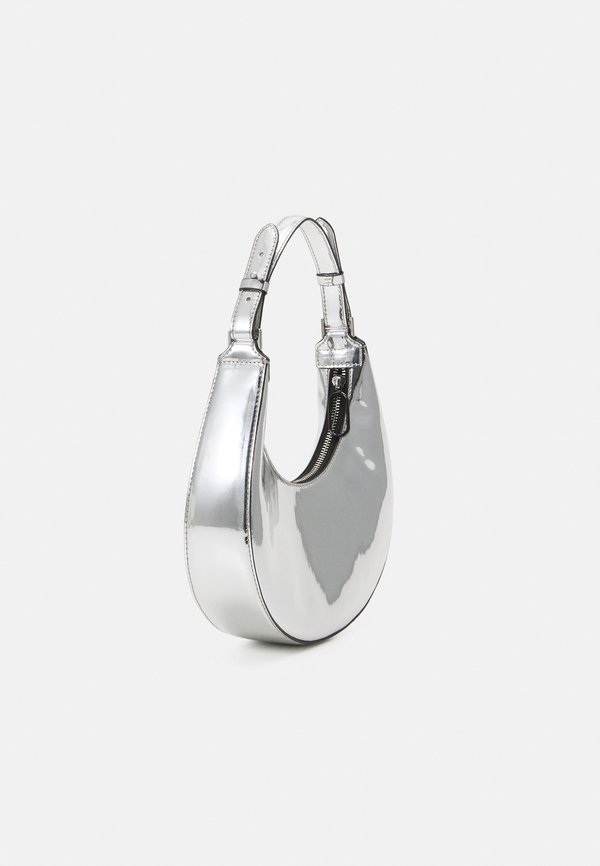 TECH HALFMOON - Handbag2