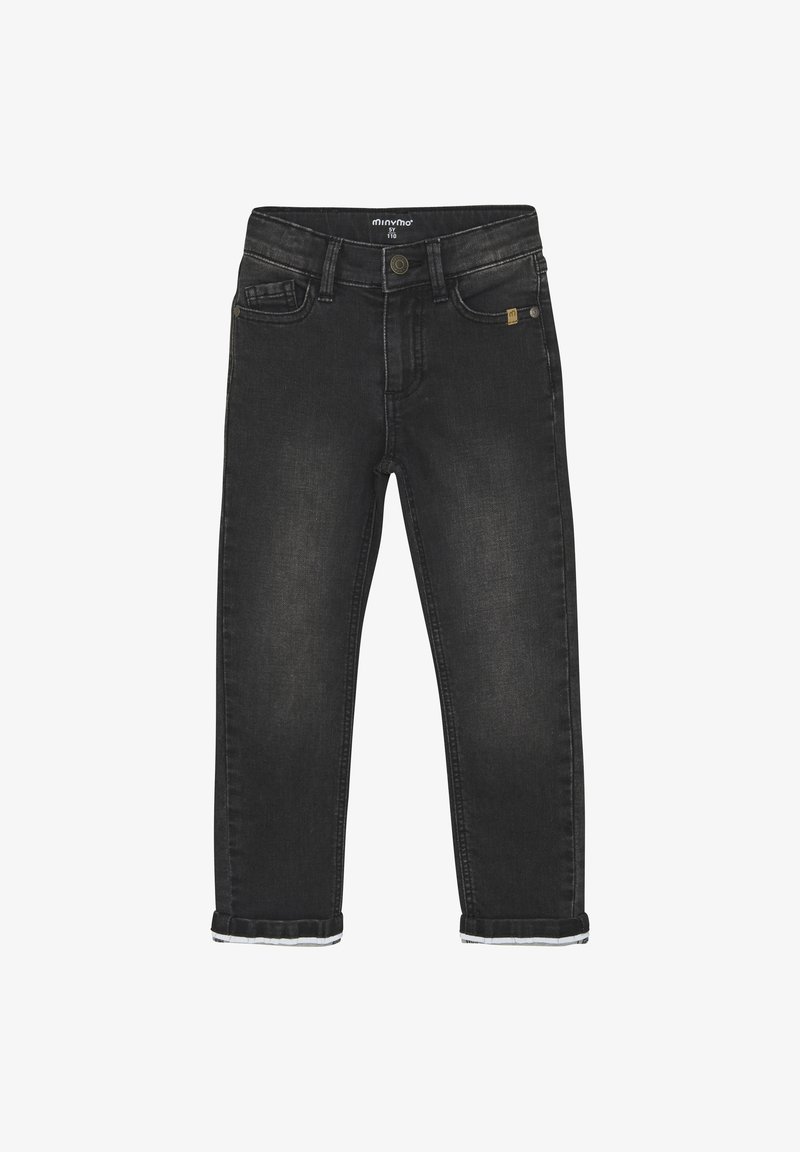 Czarne dżinsy o klasycznym kroju, z standardowym pasem, pięcioma kieszeniami i podwiniętymi nogawkami z białym wykończeniem wewnętrznym.