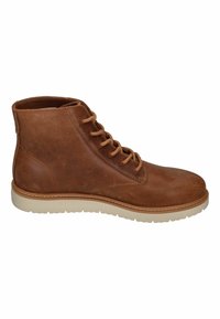 Brauner Leder-Ankle-Boot mit runder Spitze, tonalen Schnürsenkeln und strukturierter Oberfläche. Verfügt über eine hellfarbige Gummisohle mit Nähdetails.