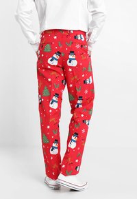 OppoSuits Oblek - red