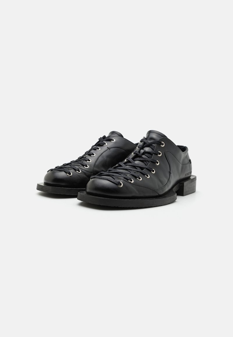 Henrik Vibskov KELLY SHOES UNISEX - Derbies - black