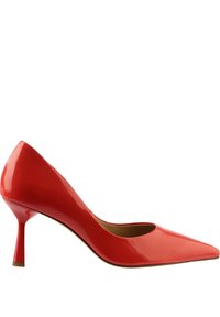 High-heeled red patent leather pumps with a pointed toe and a slender heel. Smooth texture with a shiny finish.
