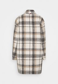 Cappotto in misto lana con una vestibilità lunga e rilassata. Presenta un motivo a scacchi beige, nero e grigio. È dotato di colletto e maniche lunghe.