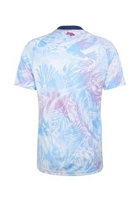 Hellblaues und lila Kurzarmhemd mit weißen tropischen Blattmustern und einem dunkelblauen Kragen, von hinten gezeigt.
