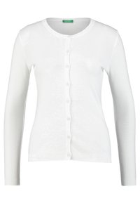 Bílý kardigan s dlouhým rukávem z žebrovaného pleteného materiálu, s kulatým výstřihem a zapínáním na knoflíky ve stejné barvě.