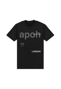 Černé bavlněné tričko s výrazným grafickým textem zahrnujícím slova "apoh," "E8" a "LONDÝN" v šedé a bílé barvě, s kulatým výstřihem.
