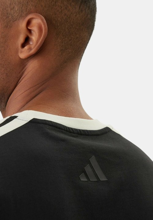 adidas Camiseta LUX COFFEE CAFE CUP GRAPHIC T-SHIRT — photo 4