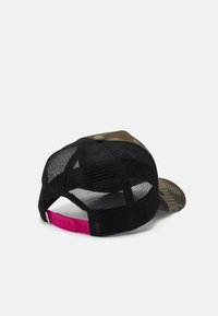 Von Dutch TRUCKER KALMAR UNISEX - Boné - pink