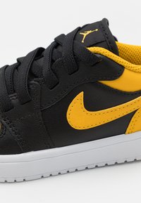 Jordan JORDAN LOW UNISEX - Tenisice - black/yellow ochre/white