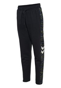 Schwarze Jogginghosen mit einem Kordelzugbund, ausgestattet mit einem Seiteneinsatz im Camouflage-Muster in Grün und Blau sowie weißen Chevron-Details.