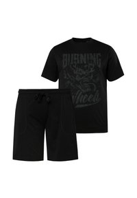 Camiseta de algodón negra con un gran estampado gráfico en gris y pantalones cortos negros a juego con una cinturilla elástica y dos bolsillos frontales.