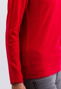 CASH-MERE CASH-MERE ROLLKRAGEN PULLOVER - Maglione - rot