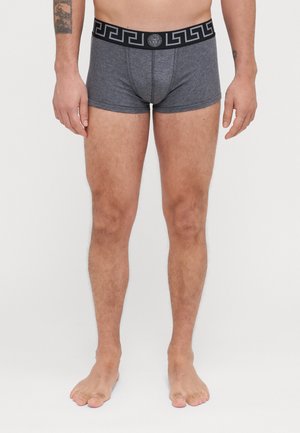 Boxers grisés au design ajusté, avec une taille noire ornée d'un motif clé grec et d'un détail en émail sur le logo.