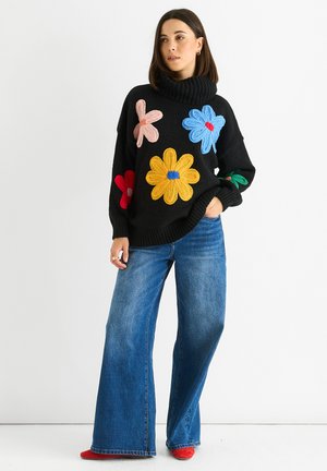 FLORAL APPLIQUE - Stickad tröja - schwarz