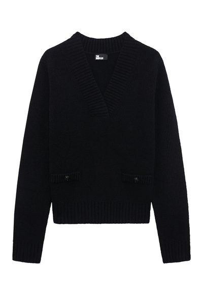 Zwart gebreid sweater met V-hals, geribbelde structuur en twee voorzakken met knoopsluitingen. Lange mouwen en een aansluitend ontwerp.