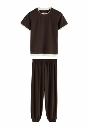 Dark brown short-sleeve t-shirt with white trim and matching dark brown elastic-waist pants with gathered cuffs.