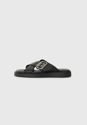 CONNIE - Mules - black